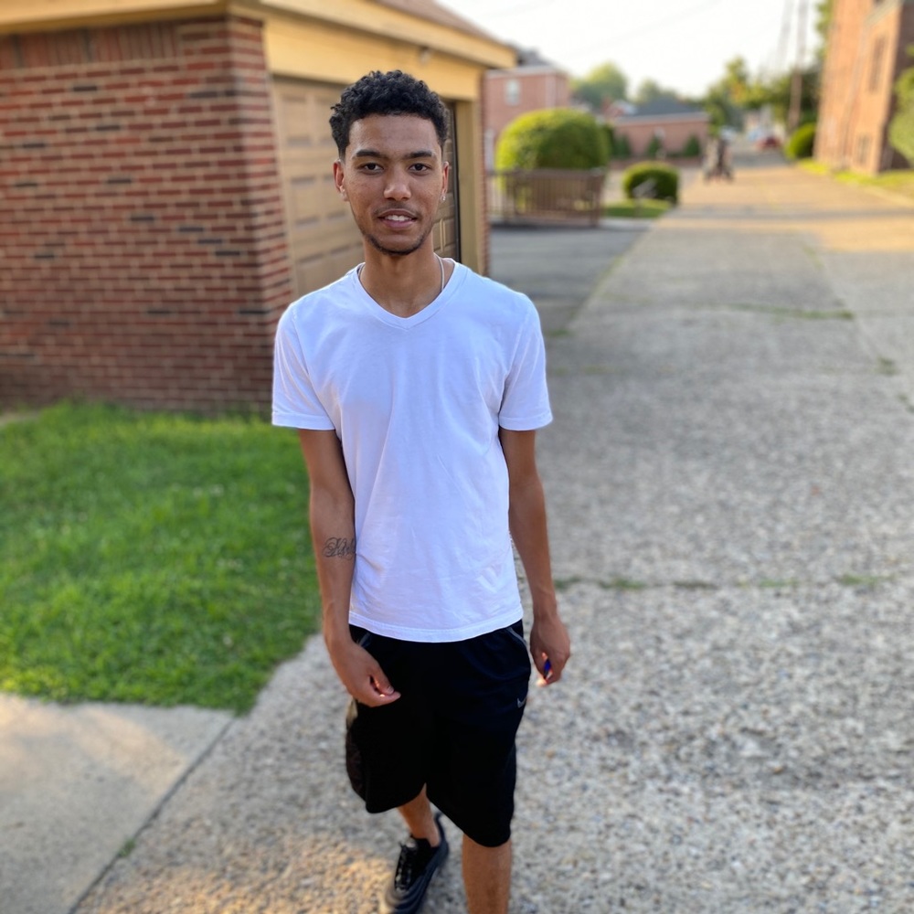 Meet your Posher, Thomas